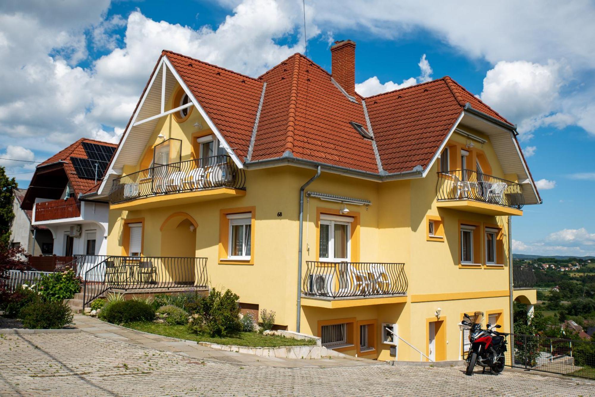 Flora Villa Hévíz Buitenkant foto