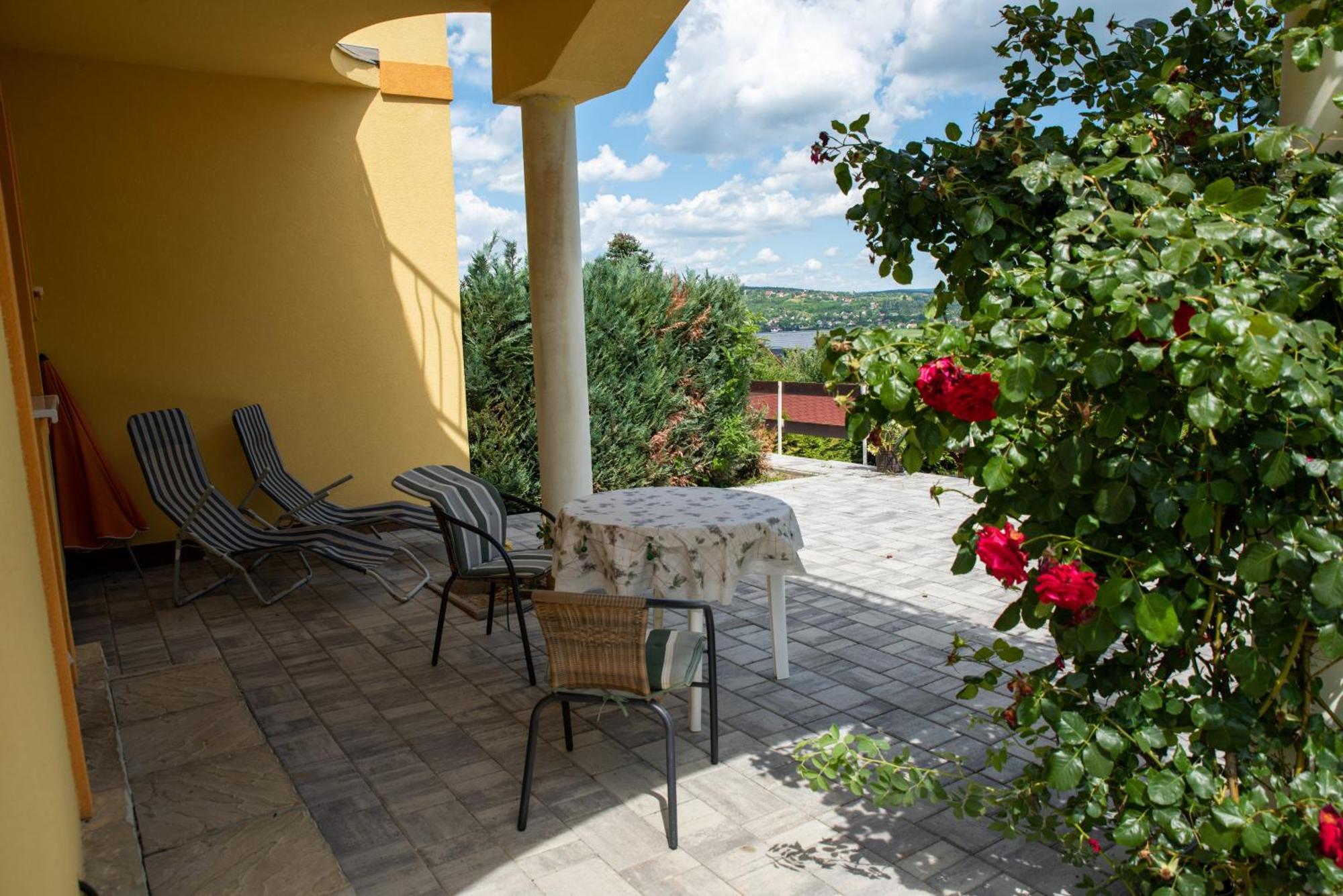 Flora Villa Hévíz Buitenkant foto