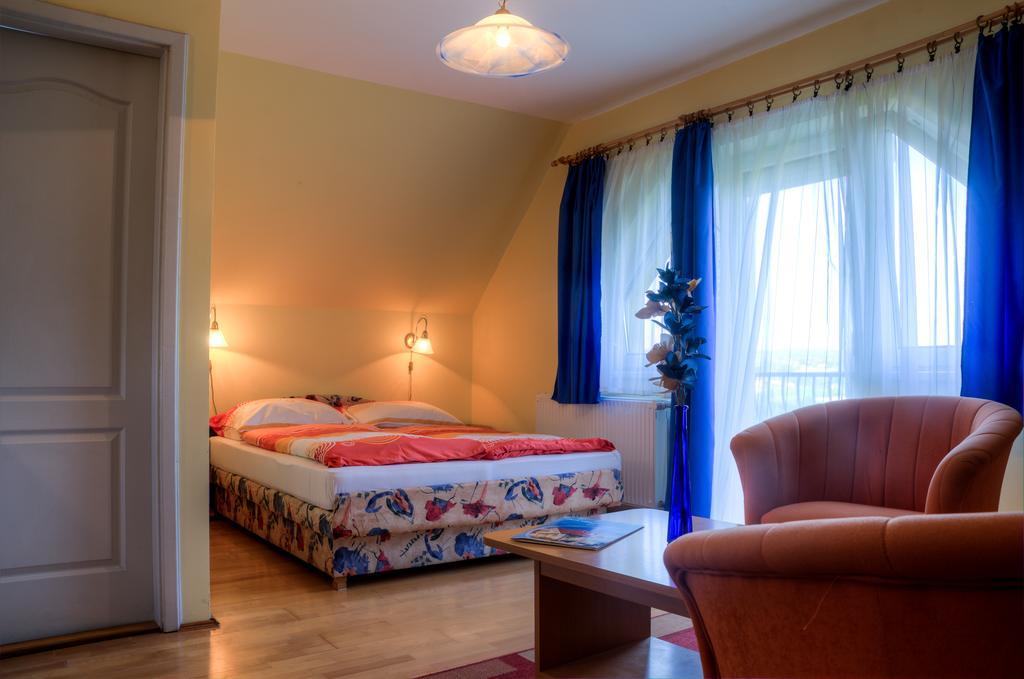 Flora Villa Hévíz Buitenkant foto
